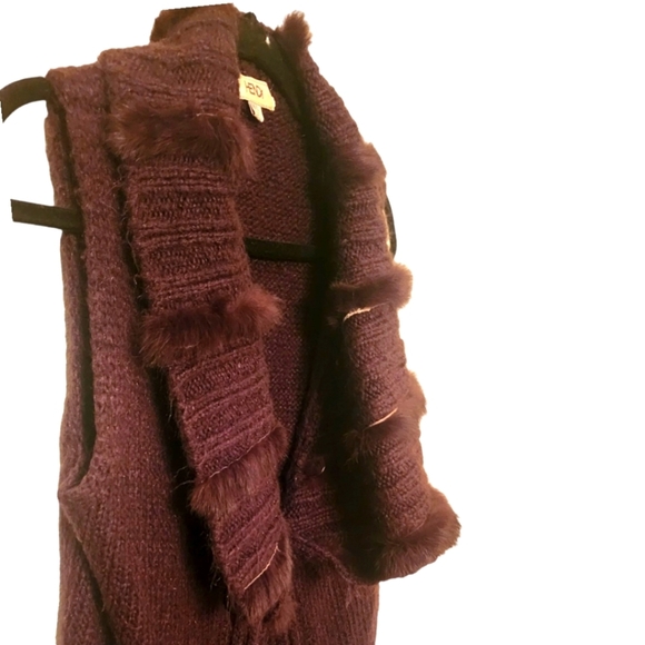 🔖Final Sale! Hendi Brown Asymmetrical Long Duster Sweater Vest with Fur Trim - Picture 7 of 16
